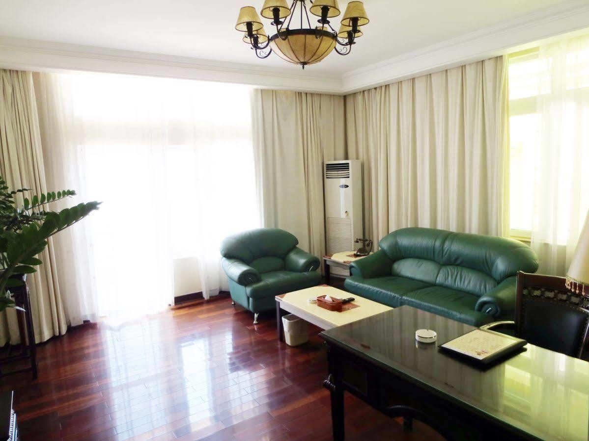 Linda Seaview Hotel Sanya Exterior photo