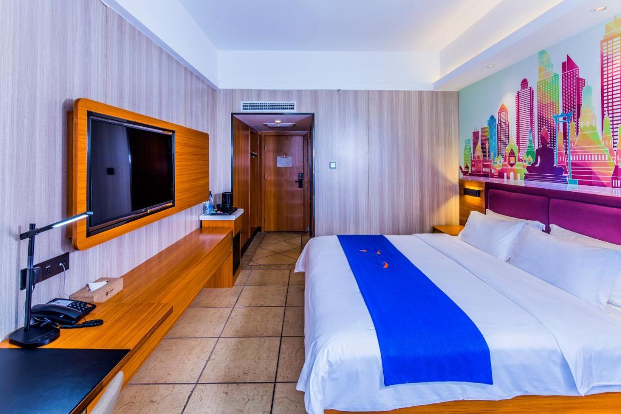 Linda Seaview Hotel Sanya Exterior photo